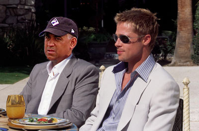 Omar Minaya lunching with Brad Pitt